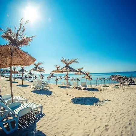 Harmony Suites 10 * Święty Włas