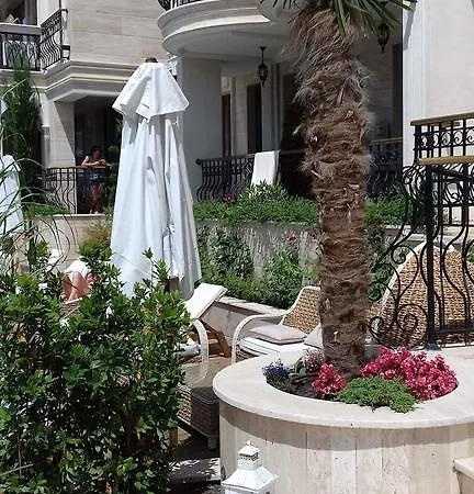 Harmony Suites 10 Apartament