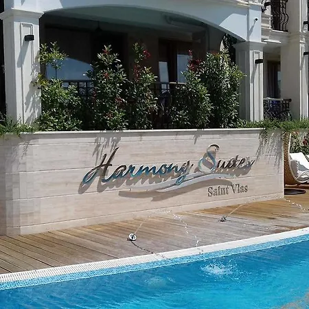 Harmony Suites 10 *