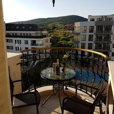 Harmony Suites 10 Daire